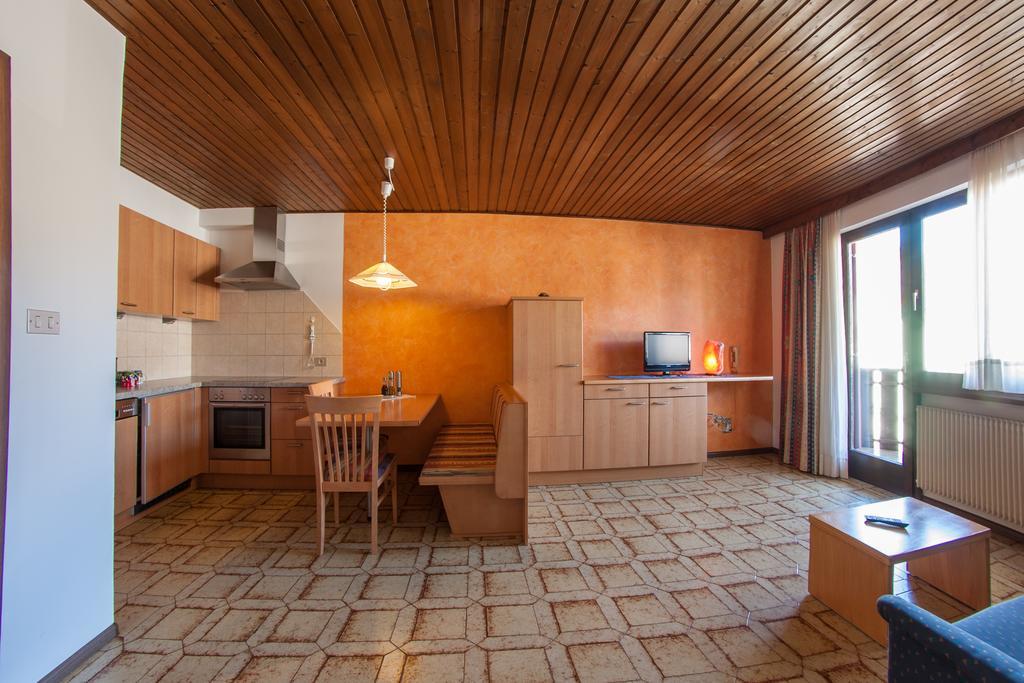 Residence Silvia San Candido Exterior photo