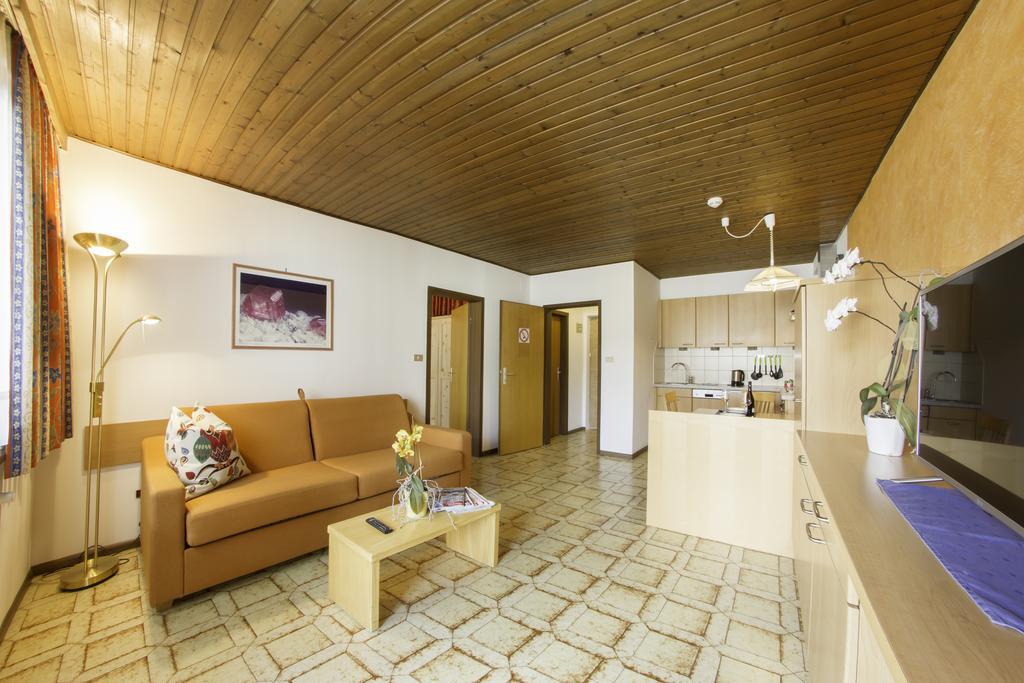 Residence Silvia San Candido Exterior photo